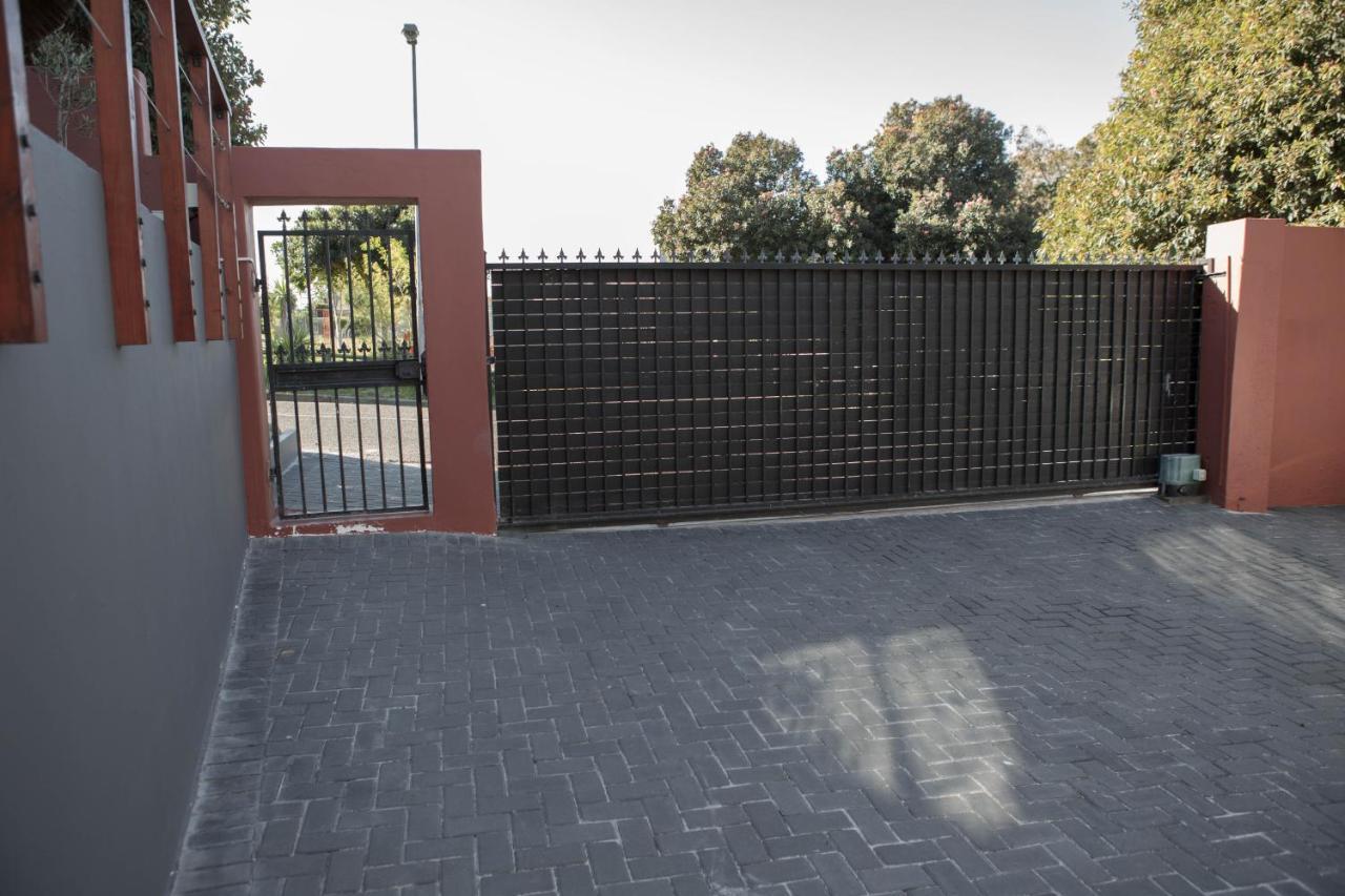 Peaceful 1-Bedroom Flatlet, 10 Min From The Beach Kapstadt Exterior foto